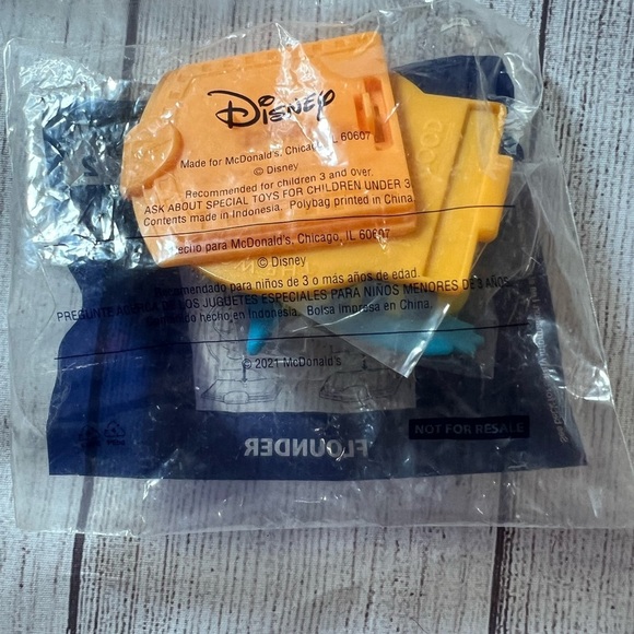 NWOT Disney Flounder McDonald’s 50th Anniversary Toy #2 – Sealed - Picture 3 of 3